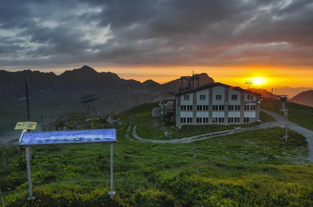 Berghotel Bonistock Melchsee Frutt Exterior photo